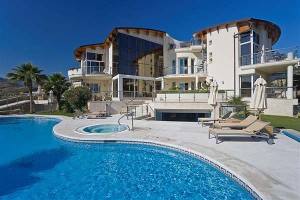 Así viven los sindicalistas en España. Así viven los sindicalistas en España.