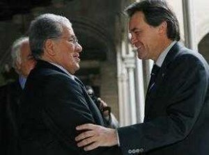 Artur Mas con Mohamed El Yazgui, ministro de Estado marroquí. Artur Mas con Mohamed El Yazgui, ministro de Estado marroquí.