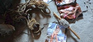 La guarida del asesino. Detalle de la casa abandonada.