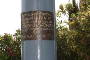 El coronel Flores Thies lamenta que algunos mandos no defiendan la memoria de los héroes militares. El coronel Flores Thies lamenta que algunos mandos no defiendan la memoria de los héroes militares.