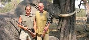 Mientras España se desmorona, el rey Borbón se entretiene cazando ejemplares únicos en África.