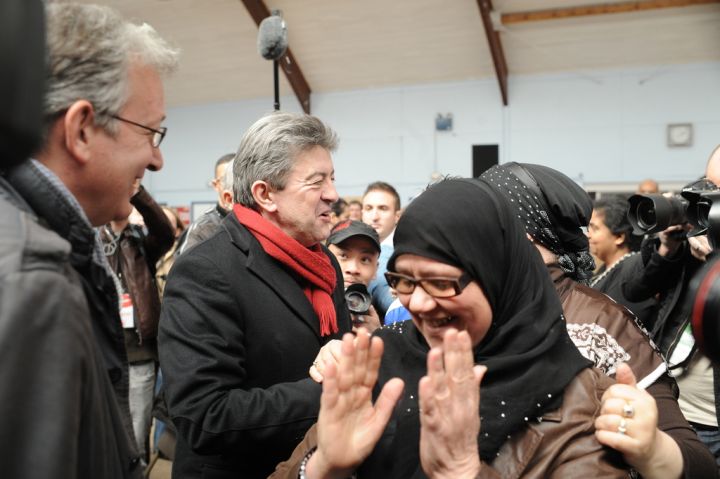 Melenchon, aclamado por electores de la "nueva Francia".