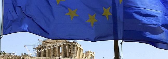 La bandera de la UE ondea frente al Partenón.