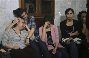 Cristianos de Gaza protestan contra las "conversiones forzadas". Cristianos de Gaza protestan contra las "conversiones forzadas".