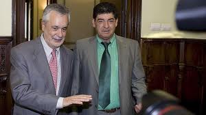 Diego Valderas (d), líder de IU en Andalucía, junto a José Antonio Griñán. Diego Valderas (d), líder de IU en Andalucía, junto a José Antonio Griñán.