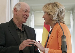 Esperanza Aguirre con Michael Leven, consejero de Las Vegas Sands. Esperanza Aguirre con Michael Leven, consejero de Las Vegas Sands.