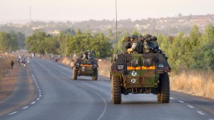 Las fuerzas terrestres francesas se dirigen hacia el norte de Mali