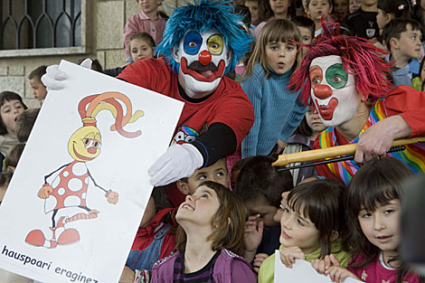 Las ikastolas son sirven a menudo para la difusión de ideas radicales entre los niños.