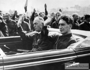 Horia Sima, en primer término.