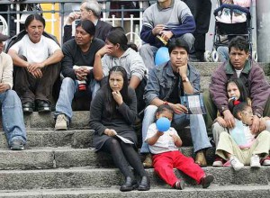 Imagen de un grupo de inmigrantes sudamericanos en Bilbao.