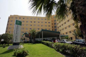 El complejo hospitalario Torrecárdenas de Almería, donde murió la pequeña.