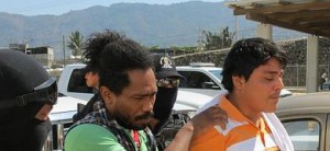 Las autoridades trasladan a algunos de los implicados en la violación de seis mujeres españolas.