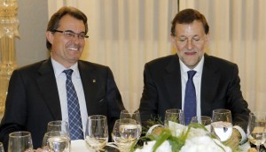 Mariano Rajoy (d) y Artur Mas.