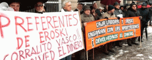 Manifestación contra las 'preferentes' de Eroski 