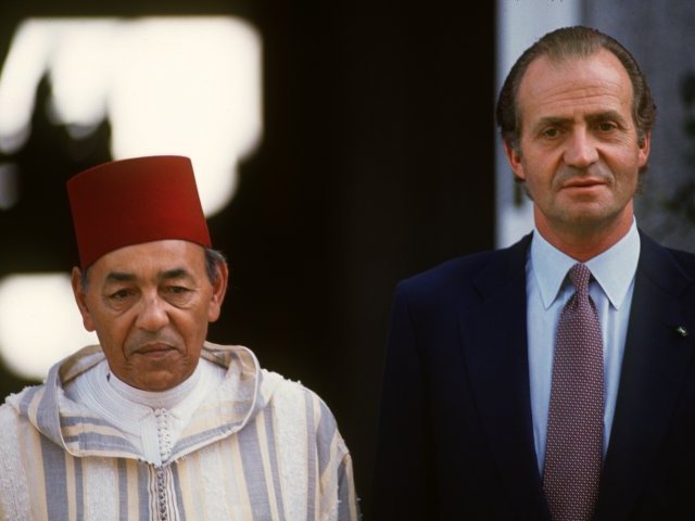El fallecido Hassan II y el Rey Juan Carlos, durante una de sus visitas a Marruecos