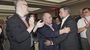 Ávila, en el congreso de UGT-A que eligió a Fernández (a la dcha), junto a Pastrana