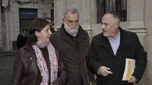 Torrijos y José Manuel García, junto a Medrano, el día que el portavoz de IU anunció su dimisión