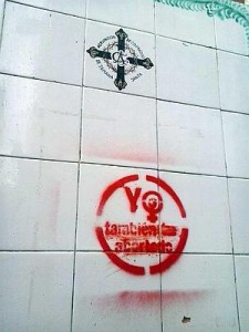 Pintada en la Agrupación de Cofradías.