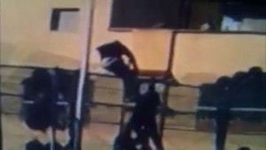 Imágenes de un videoaficionado muestran el asalto a la valla de Melilla