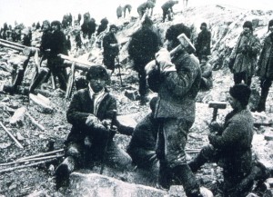 Prisioneros políticos en Siberia. La mayoría perecieron por los rigores climatológicos y las condiciones infrahumanas de los campos de trabajo.