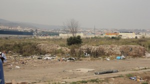 Solar de un antiguo acuartelamiento donde el Gobierno pretende instalar a centenares de ilegales.