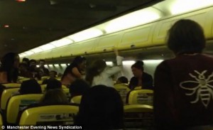 Imagen de la pelea en pleno vuelo