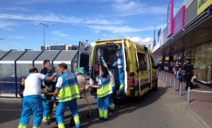 El atracador es asistido por el Samur