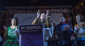 Dirigentes de Podemos celebran los resultados electorales la noche del 25 de mayo