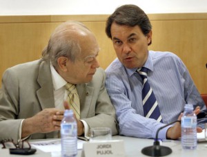Jordi Pujol (i) y Artur Mas (d)