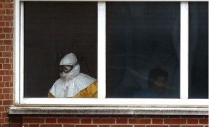 Imagen de una de las habitaciones donde está ingresado un aislado por el virus del ébola.