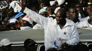 George Weah fue una de las grandes figuras del fútbol europeo, ganando el Balón de Oro en 1995. 