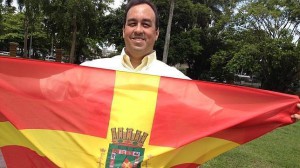 José Nieves, líder del movimiento, con la bandera de Puerto Rico cuando era provincia española