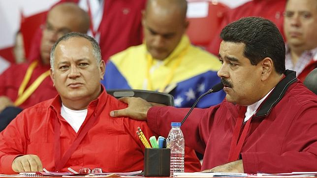 Diosdado Cabello, en una nueva muestra de apoyo del presidente venezolano Nicolás Maduro