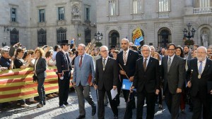 Recepción en el Palacio de la Generalitat de alcaldes que aprobaron mociones por el derecho a decidir 
