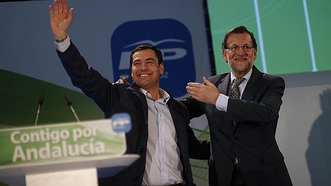 Mariano Rajoy y Juanma Moreno