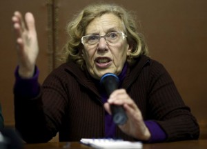 Manuela Carmena durante una intervención en Vallecas.