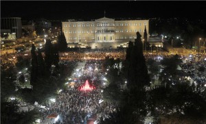 Partidarios del 'no' se congregan en la Plaza Syntagma de Atenas