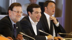 Mariano Rajoy, Alexis Tsipras y Matteo Renzi, en Bruselas.