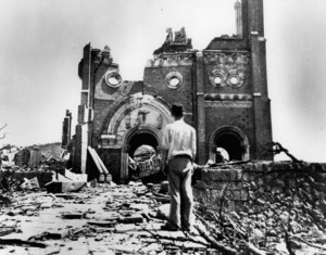 Los bombardeos atómicos sobre Hiroshima y Nagasaki se efectuaron el 6 y el 9 de agosto de 1945.