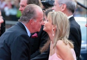 El rey Juan Carlos junto a Corinna en un acto público