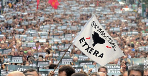 Manifestación en Bilbao en favor del acercamiento de los presos de ETA