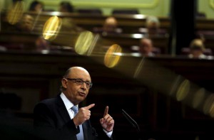 El ministro de Hacienda, Cristóbal Montoro, en el debate de los PGE. 