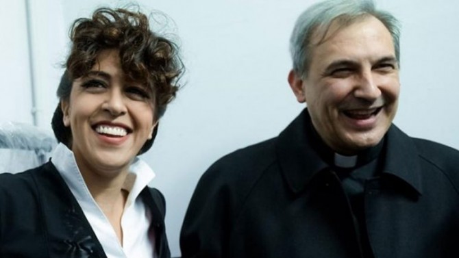 Francesca Chaouqui y monseñor Lucio Vallejo habrían filtrado documentos secretos del Vaticano