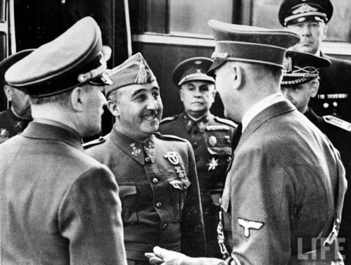 Franco y Hitler durante su encuentro en Hendaya. Leer más: El fraude histórico de Paul Preston. 