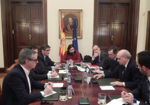 Imagen del pacto antiyihadista reunido esta tarde en Madrid y presidido por el ministro del Interior, Jorge Fernández Díaz.