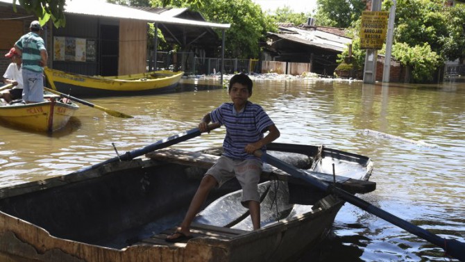 Cuatro personas fallecieron por las inundaciones en Paraguay