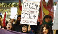 Manifestación contra la cacería sexual llevada a cabo por musulmanes en Colonia durante la celebración del Año Nuevo