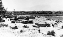 Imagen tomada en enero de 1966 en un campo militar del área afectada por la bomba US B-52G en Palomares del Río