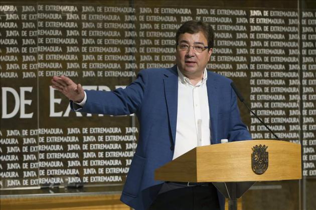 Guillermo Fernández Vara no descarta un acuerdo entre PSOE, Podemos y