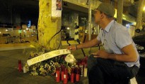 Homenaje en los bajos de Azca a un joven pandillero asesinado en 2009
